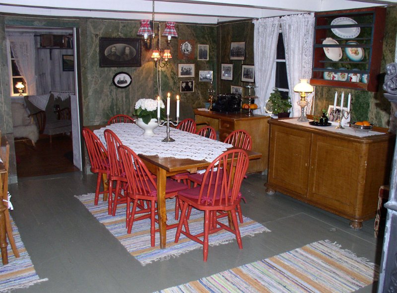 040 2004_002A.jpg - Finstua i Gammelstoggo på Greslimo         